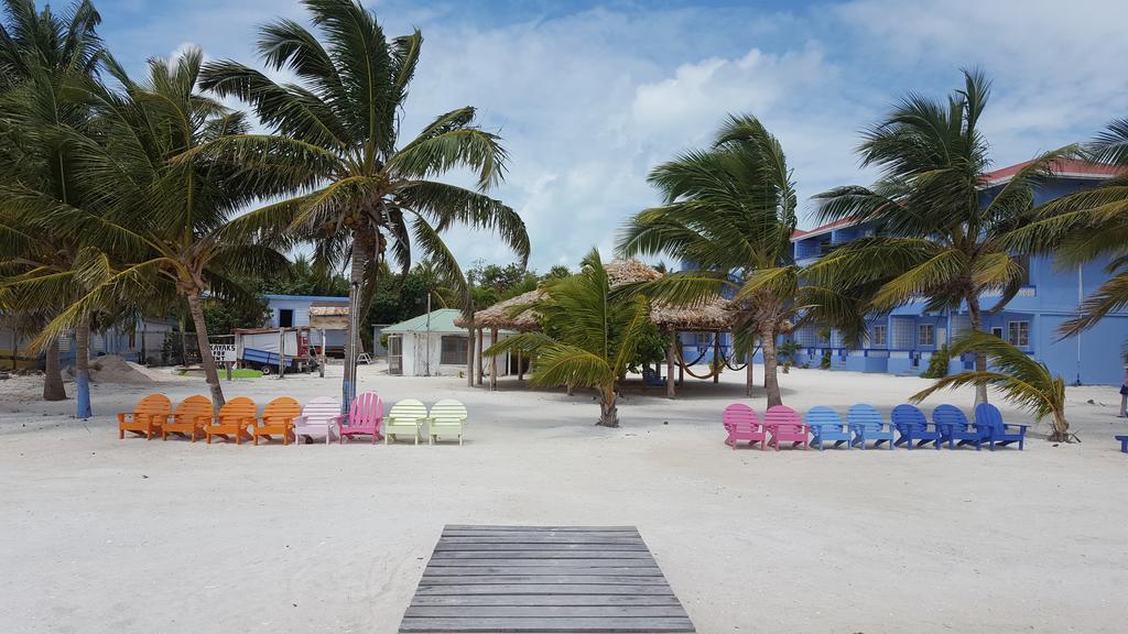 Anchorage Beach Resort Кей-Колкер Экстерьер фото