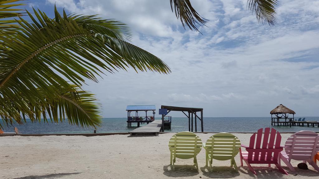 Anchorage Beach Resort Кей-Колкер Экстерьер фото